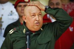 Po továrnách začne Chávez vyvlastňovat soukromé domy