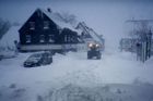 Na západě Česka hustě sněží, napadnout může až 20 centimetrů. Na Moravě hrozí povodně