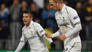 Gylfi Sigurdsson. Největší hvězdou současného islandského fotbalu je pětadvacetiletý středopolař Swansea. V Premier League velmi oceňovaný hráč vyniká železnou fyzičkou, skvělými pasy i tvrdou ranou ze střední vzdálenosti. Komplexní fotbalista té nejvyšší kvality.