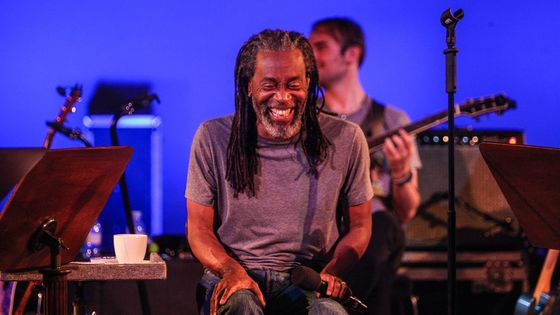 Bobby McFerrin jamoval v Rudolfinu s filharmoniky