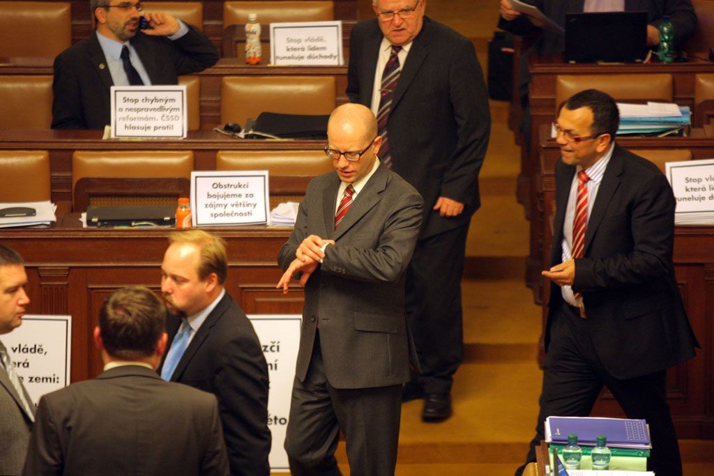 Sněmovna v obstrukcích