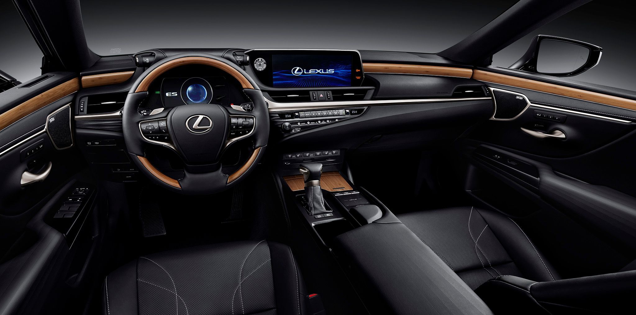 Lexus ES 2019