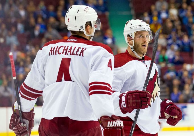 NHL: Preseason-Arizona Coyotes at Vancouver Canucks (Michálek, Joe Vitale)