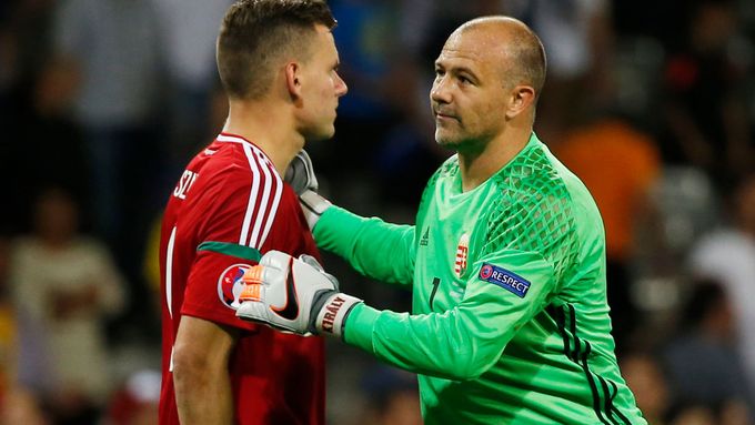 Maďarští fotbalisté vypadli z osmifinále krutým výsledkem, favoritů z Belgie se ale nelekli a hráli, na co stačili.
