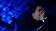 V šestapadesáti dokáže Nick Cave zaujmout snad ještě víc než za mlada.