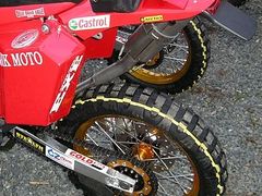 Zadní odpružení Suzuki Dušana Randýska.