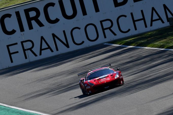 Ferrari týmu Scuderia Praha při dvanáctihodinovce ve Spa-Francorchamps