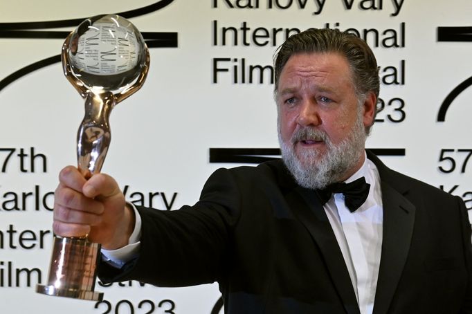 Russell Crowe.