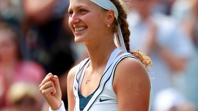 Petra Kvitová obhajuje na Wimbledonu loňský titul.