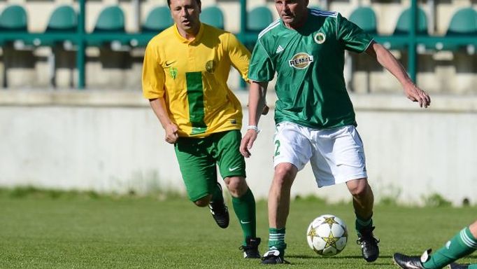 Fotbalový klub Bohemians Praha 1905 oslavil 18. května v Praze 30. výročí od zisku jediného ligového titulu. Na snímku vpravo je František Jakubec.