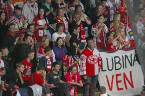 Fanoušci Slavie řvali "Lubina ven", pak byli rádi za výhru