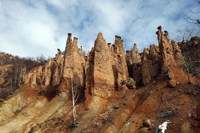 zemní pyramidy Davolja Varoš u hory Radan, Srbsko