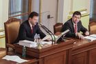 Vondráček kvůli koronaviru ukončil schůzi sněmovny, pokračovat bude v dubnu