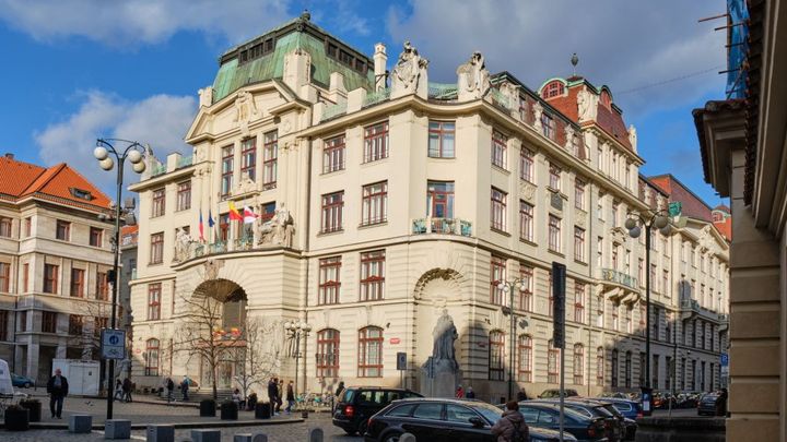 Policie zasahuje na pražském magistrátu. Zajímá se o radního Hlubučka ze STAN; Zdroj foto: Viktor Vondra