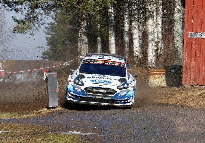 Esapekka Lappi ve Fordu na trati Švédské rallye 2020