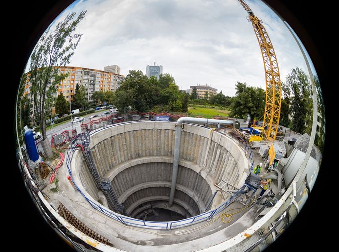 Geologický průzkum pro metro D - lokalita VO-OL mezi ulicemi Na Strži a Jankovská.