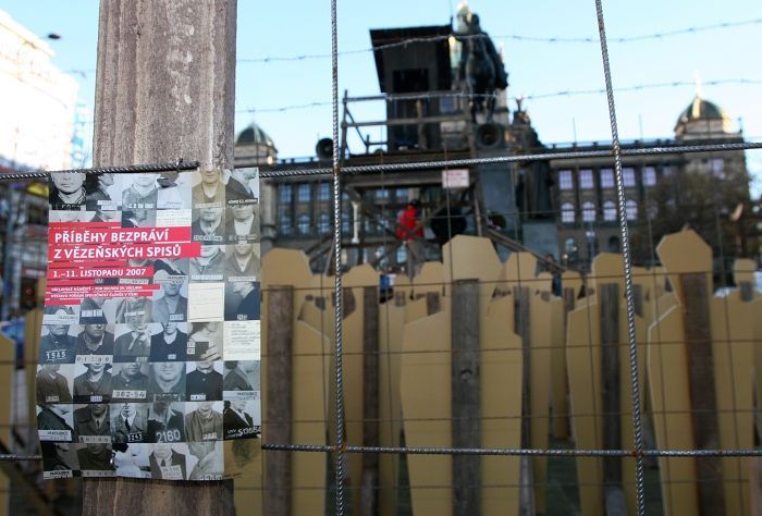 Na Václavském náměstí stojí lágr