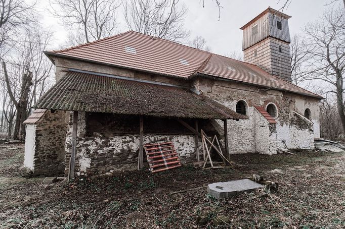 Zaniklá vesnice Pelhřimovy na česko-polské hranici poblíž Města Albrechtice