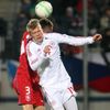 Fotbal, Česko - Dánsko: Michal Kadlec - Andreas Cornelius