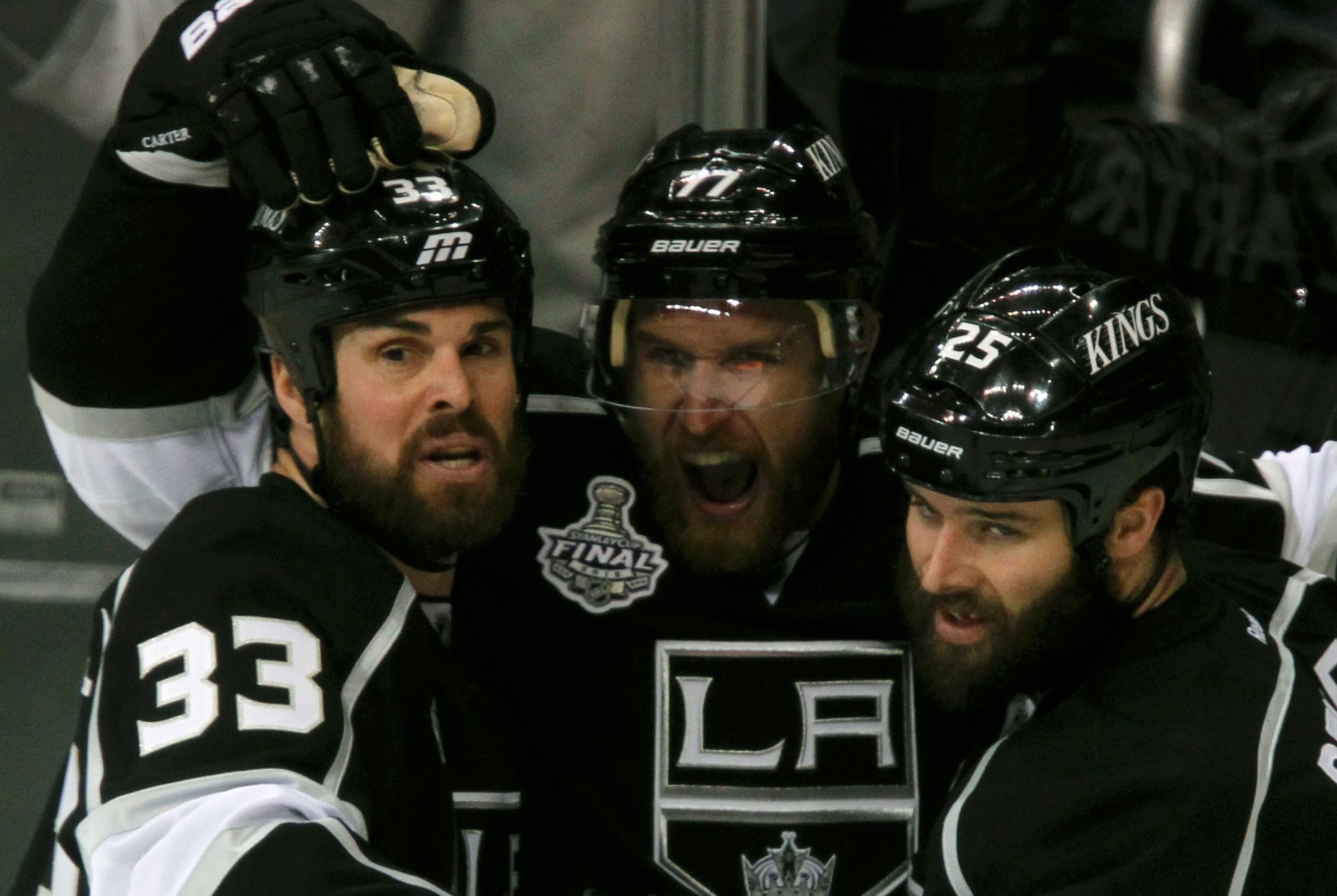 Los Angeles Kings se raduje (Carter, Mitchell a Penner)