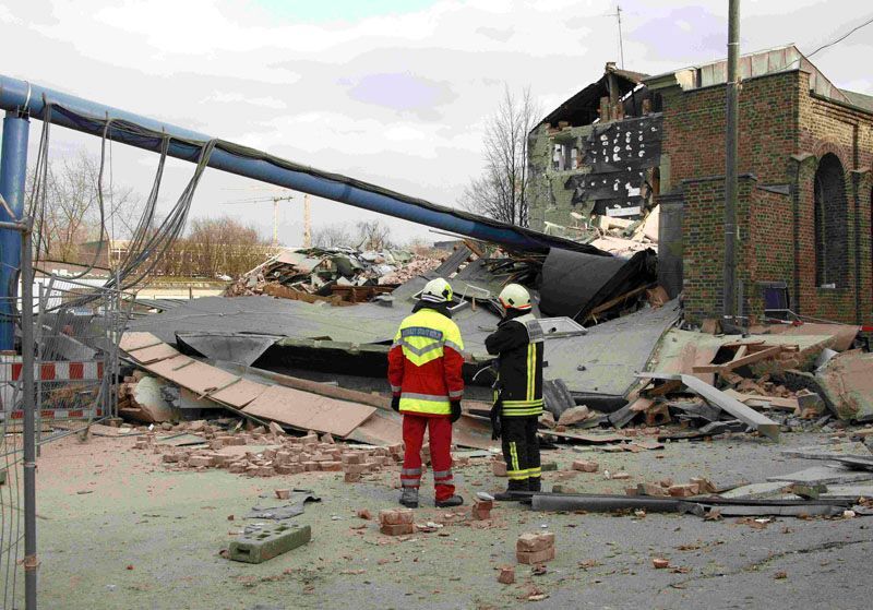 Budova městského archivu v Kolíně nad Rýnem se zřítila