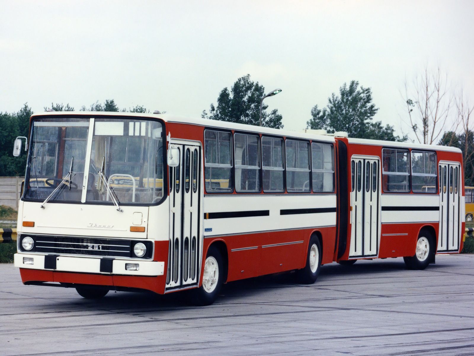 Ikarus 280