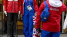 Members of the Cuban Olympic Team pose for photographs in the Westfield Shopping Centre, a major gateway for visitors to the London 2012 Olympic Park, in Stratford, east London, July 19, 2012. REUTERS/Neil Hall (BRITAIN - Tags: SPORT OLYMPICS) Published: Čec. 19, 2012, 1:04 odp.