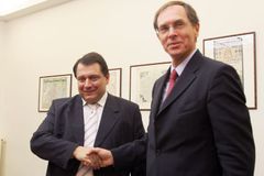 Klaus musí z Hradu, stvrdili sociální demokraté