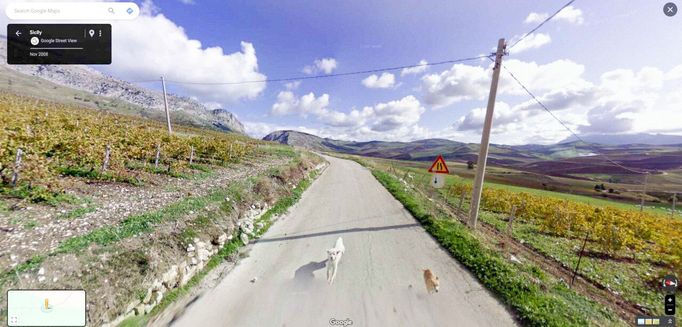 Reprofoto (výřez) z mapovací 3D služby Google Street View, kterou provozuje již přes 15 let americká společnost Google LLC.