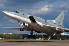 Rusko rozmístilo na Krymu bombardéry Tu-22M3. Je to reakce na zbrojení USA, tvrdí