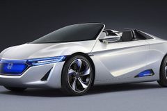 Honda předvedla v Tokiu elektromobil EV-Ster