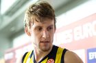 Basketbalista Veselý zářil při istanbulském derby, byl nejlepším střelcem vítězného Fenerbahce