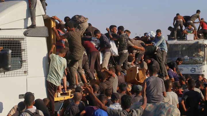 Do Pásma Gazy podle Izraele dorazilo přes 300 kamionů s humanitární pomocí; Zdroj foto: ČTK