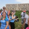 Protestní pochod lidí proti těžbě štěrkopísku a na ochranu pitné vody na Hodonínsku.