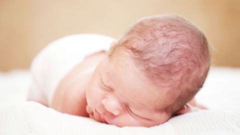 Právní bitva o domácí porody: zakázat, nebo povolit?