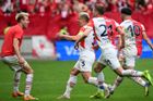 Slavia si osladila mistrovské oslavy vítěznou přestřelkou s Plzní