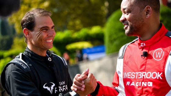 Rafael Nadal a Will Smith při závodě elektrických člunů E1 na jezeře Como