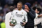 Nekladu si limity, chce to jen patřičné sebevědomí, libuje si Mbappé po hattricku