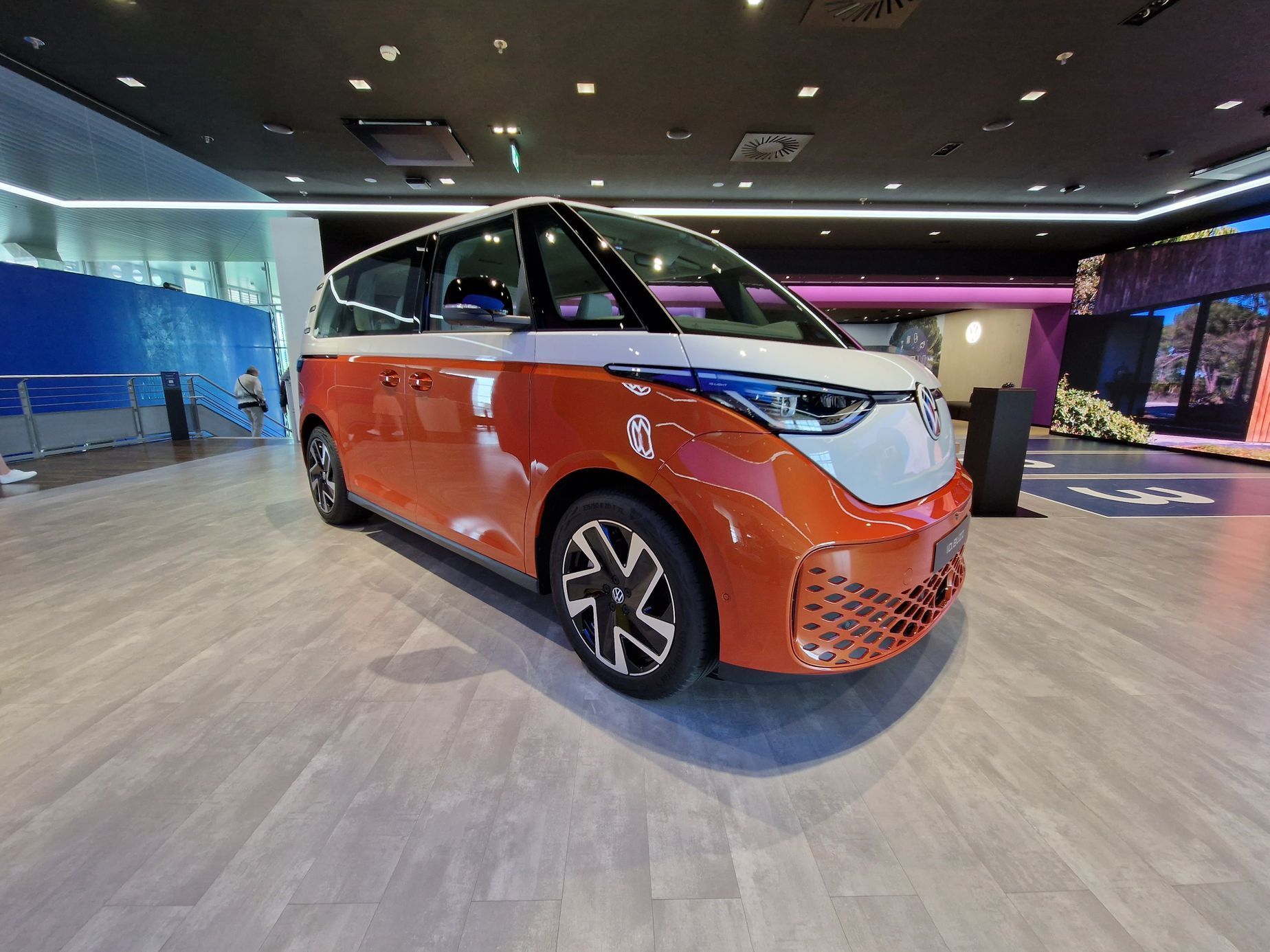 Volkswagen ID. Buzz živě Wolfsburg