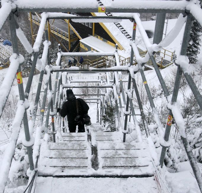 Cesta na harrachovského "mamuta" připomíná adrenalinovou stezku.