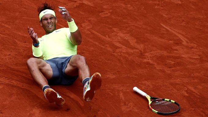 Rafael Nadal na loňském French Open. Letošní osud antukového grandslamu je nejistý.