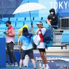 Garbiňe Muguruzaová odchází do kabin kvůli dešti v osmifinále na OH 2020