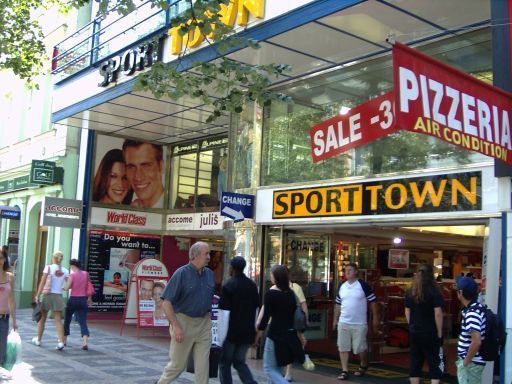 X-Sport, prodejna na Václavském náměstí