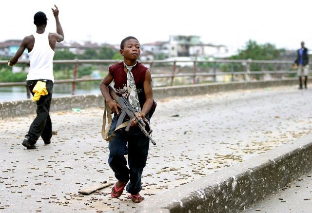 Dětský voják - Libérie - 2003