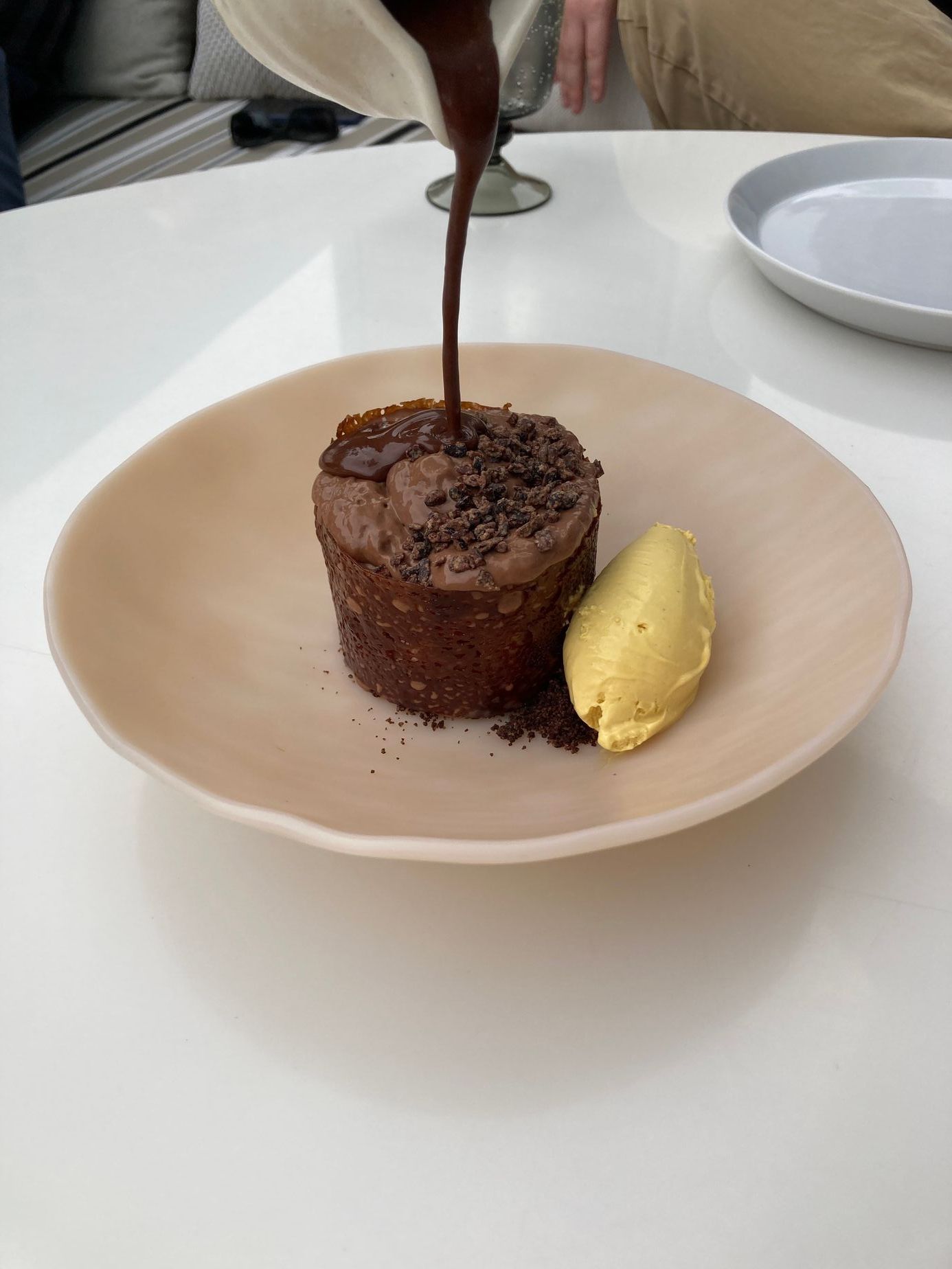 Bazén v mrakodrapech One Za’abeel