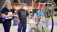 Veletrh Eurobike ukazuje, jak neuvěřitelně se cyklistická technika posunula za posledních třicet let. Doby, kdy kola vypadala tak jako tato silniční retro kráska značky Flandria, nejsou zase tak daleko...