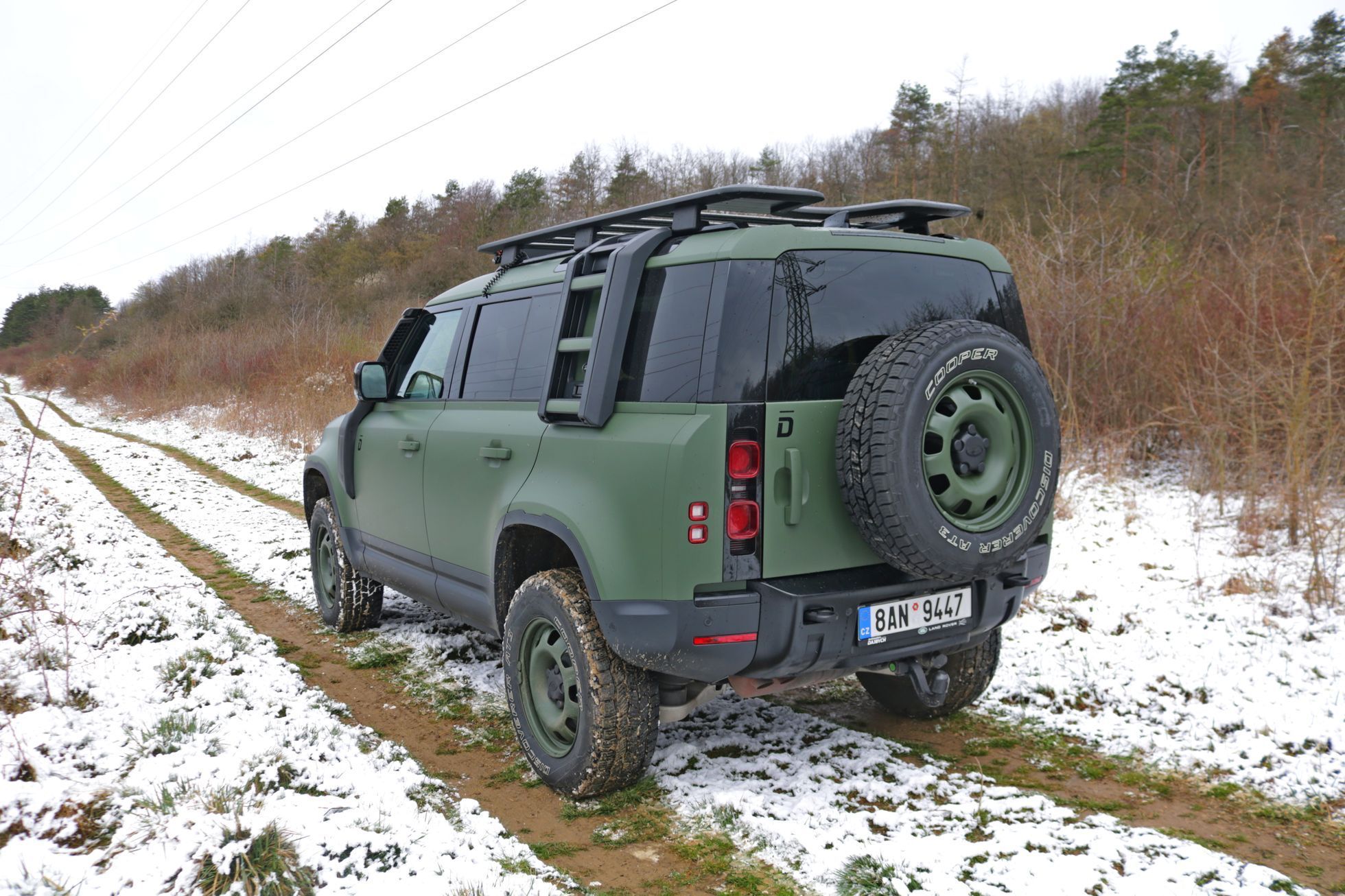 Land Rover Defender policejní demo verze