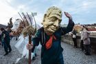 OBRAZEM: Sametové posvícení v ulicích Prahy