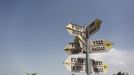 A sign post near Kibbutz Merom Golan in the Golan Heights shows the distance from Israel's northern border to other destinations May 2, 2013. Israel's military said on Tuesday it had called up hundreds of reservists for a drill in northern Israel where tensions are high with neighbours Syria and Lebanon, but a military spokesman said there was no change in the overall security situation. Israel captured the Golan Heights from Syria in the 1967 Middle East war and annexed the territory in 1981, a move not recognised internationally. REUTERS/Nir Elias (POLITICS MILITARY) Published: Kvě. 2, 2013, 5:38 odp.