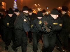 Je teprve polovina ledna, ale zatýkání v Bělorusku už je v plném proudu. Na snímku demonstrace z 10. ledna